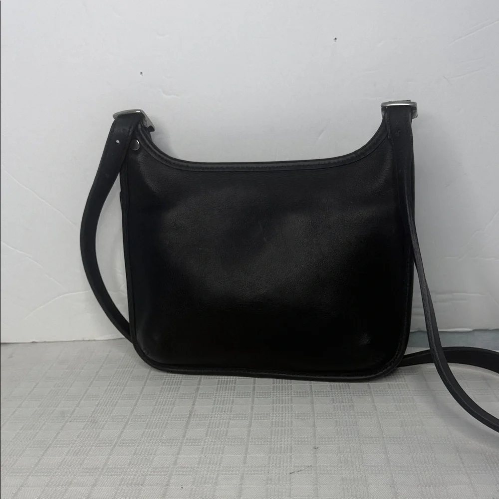 Vintage COACH black Leather Swingaway #9142